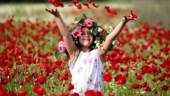 Πώς φτιάχνουμε εύκολα μαγιάτικο στεφάνι