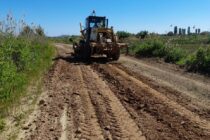 Συνεχίζονται οι παρεμβάσεις αγροτικής οδοποιίας στις Φέρες