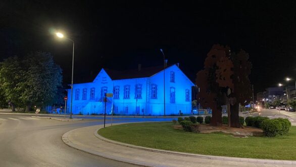 Το Μουσικό Γυμνάσιο Αλεξανδρούπολης φωταγωγείται για την Παγκόσμια Ημέρα Νοσηλευτή