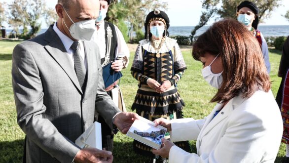 Συνάντηση της Προέδρου της Δημοκρατίας με αντιπροσωπεία του Πολιτιστικού Συλλόγου Παραδοσιακών Χορών “ο Έβρος”