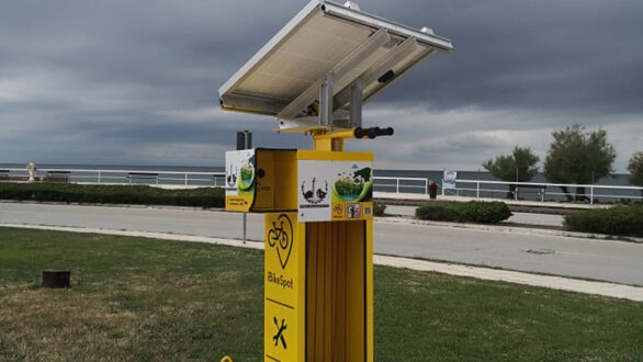 Οι πρώτοι σταθμοί επισκευής ποδηλάτου με φωτοβολταϊκό πάνελ στον Δήμο Αλεξανδρούπολης