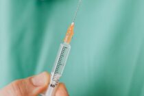 Ανοίγει η πλατφόρμα για τους 25-29 με όλα τα εμβόλια διαθέσιμα