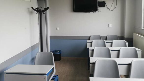 Θέση εργασίας σε φροντιστήριο Ξένων Γλωσσών