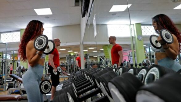 Νέα άρση περιορισμών από το Σάββατο ανακοίνωσε πριν λίγο Ν. Χαρδαλιάς