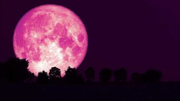 «Φεγγάρι της Φράουλας»: Απόψε η τελευταία υπερπανσέληνος του 2021