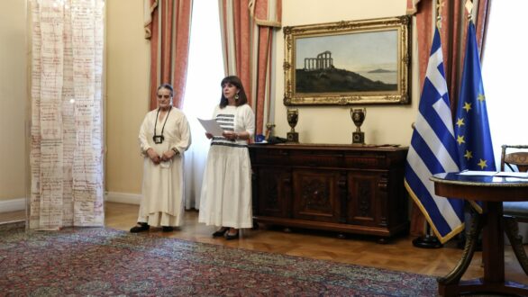 Ένα εξαιρετικό Θρακιώτικο δημιούργημα κοσμεί από σήμερα το Προεδρικό Μέγαρο