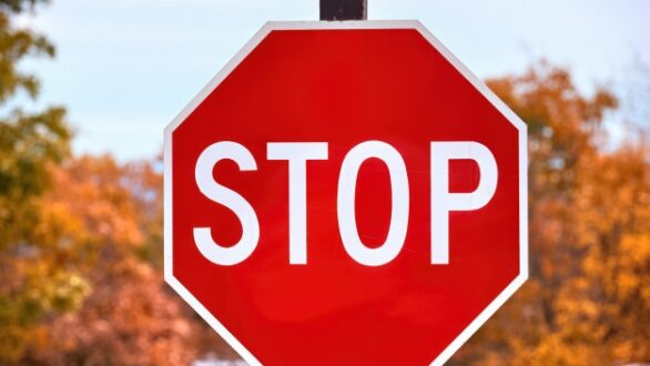 Απαγόρευση κυκλοφορίας περιμετρικά της κεντρικής πλατείας του Σοφικού