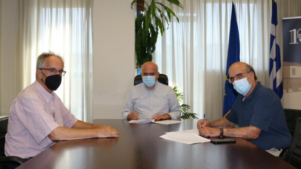 Υπογράφηκε η σύμβαση για την αποκατάσταση του δρόμου που συνδέει τους οικισμούς Ευγενικό και Λεπτή