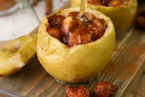 Ψητά μήλα γεμιστά με βρώμη