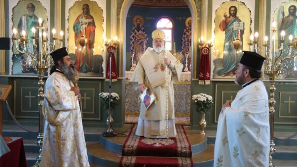 Υπό την σκιά του Τιμίου Σταυρού