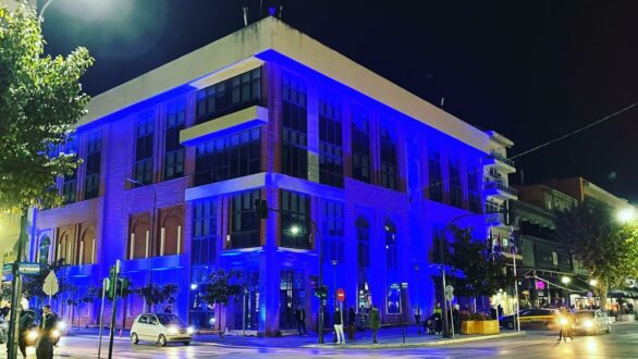 Το Δημαρχείο Αλεξανδρούπολης φωτίστηκε μπλε για την Παγκόσμια Ημέρα Διαβήτη 2021