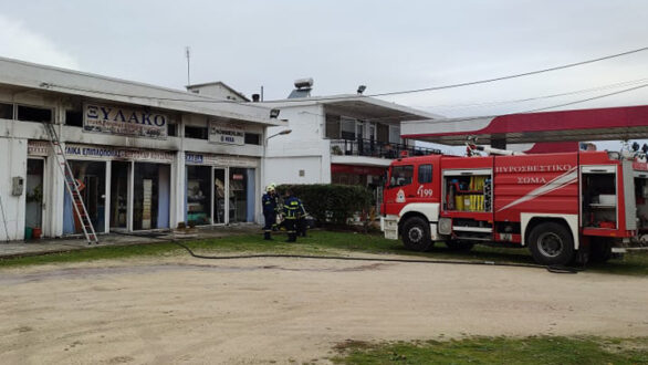 Φωτιά κατέστρεψε μεγάλο μέρος επιχείρησης στην Ορεστιάδα