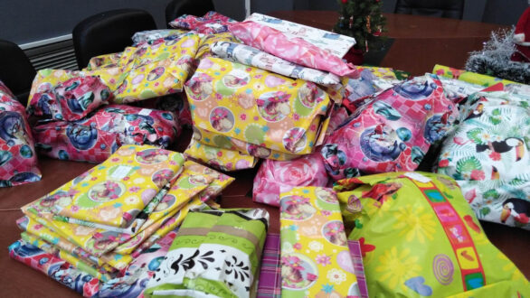 Το Πολυκοινωνικό Δήμου Αλεξανδρούπολης μοιράζει δώρα σε παιδιά