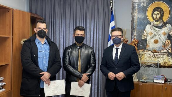 Ο Αντιπεριφερειάρχης Έβρου βράβευσε τους αστυνομικούς που έσωσαν πολίτη από χείμαρρο