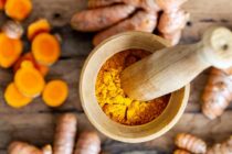 Πόσο κουρκουμά πρέπει να τρώμε;
