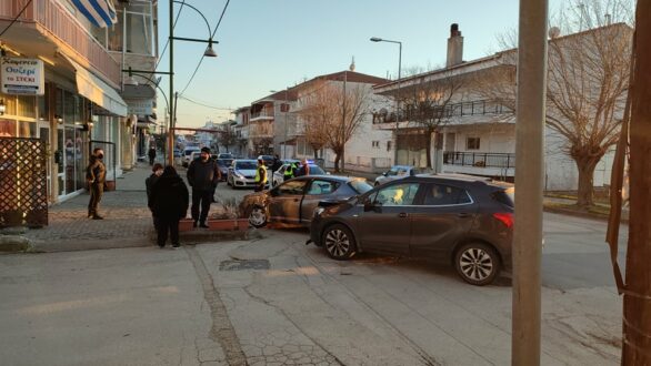 Τροχαίο με σοβαρές υλικές ζημιές πριν λίγο στην Ορεστιάδα