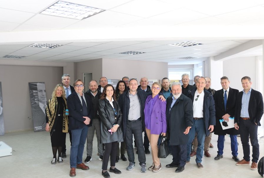 Επιμελητήριο Έβρου, 30 Διεθνούς φήμης μέντορες