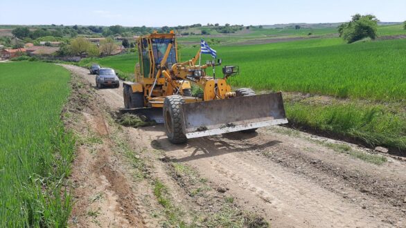 Εργασίες αγροτικής οδοποιίας από τον Δήμο Διδυμοτείχου