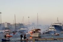 Αναπαράσταση της έλευσης της εικόνας της Παναγίας Τριφώτισσας από την Αίνο στην Αλεξανδρούπολη