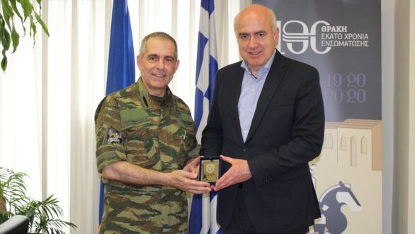 Επίσκεψη στον Περιφερειάρχη ΑΜΘ του Διοικητή της 1 ης Στρατιάς