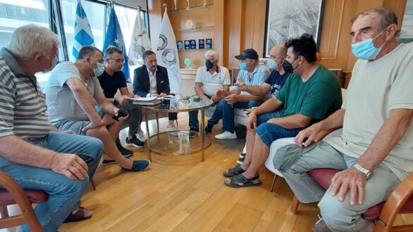 Συνάντηση του Δημάρχου Αλεξανδρούπολης με τους ερασιτέχνες αλιείς που δραστηριοποιούνται στο λιμανάκι του Μαΐστρου