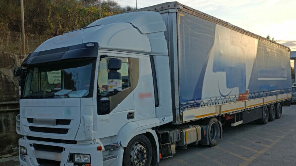 Κήποι: Διακινητής έκρυβε τέσσερα άτομα ανάμεσα σε εμπορεύματα – Τρεις συνολικά συλλήψεις διακινητών σε μία ημέρα