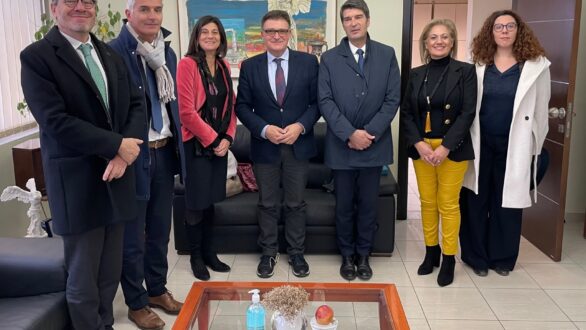 Εθιμοτυπική συνάντηση Πέτροβιτς με τον Πρέσβη της Γαλλίας στην Ελλάδα