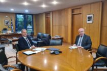 Συνάντηση Μέτιου – Καραμανλή για τις υποδομές στην ΑΜΘ