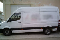 Με 13 άτομα στο φορτηγάκι του συνελήφθη Έλληνας διακινητής