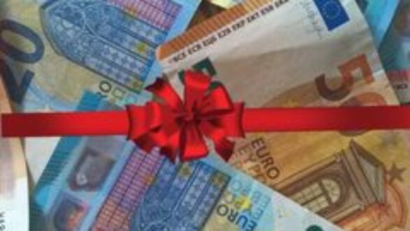 Δώρο Χριστουγέννων: Πότε καταβάλλεται και πώς γίνεται ο υπολογισμός online