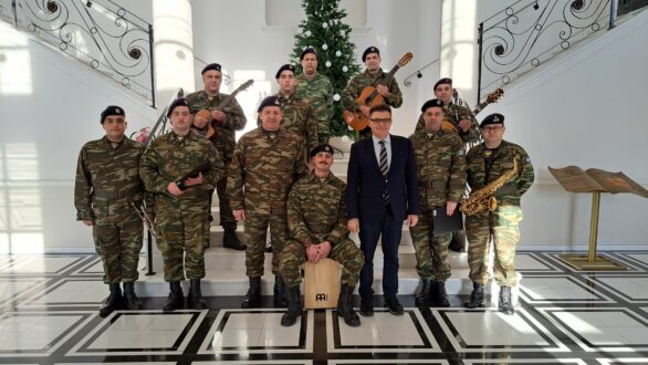 Ευχές και κάλαντα για τα Χριστούγεννα στον Αντιπεριφερειάρχη Έβρου