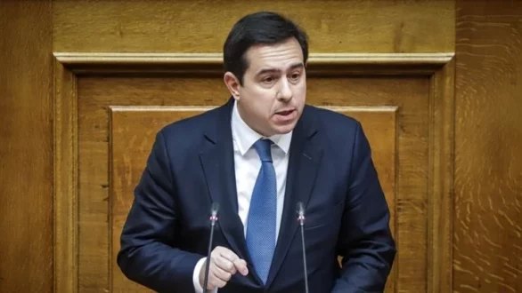Μηταράκης: Θα είμαστε πολύ αυστηροί με όσους διακινούν fake news – Προχωράει η επέκταση του φράχτη