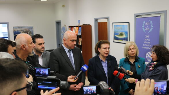 Η Λίνα Μενδώνη στην Κομοτηνή: Έγινε σύσκεψη με Χ. Μέτιο και στελέχη της ΠΑΜΘ