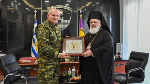 Επίσκεψη Δαμασκηνού στο νέο Διοικητή της XVI Μεραρχίας