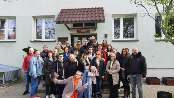 Από το 1ο Δημοτικό Ν. Βύσσας στην Πολωνία: Συμμετοχή εκπαιδευτικών σε σεμινάρια στα πλαίσια του “GreenEduLARP”