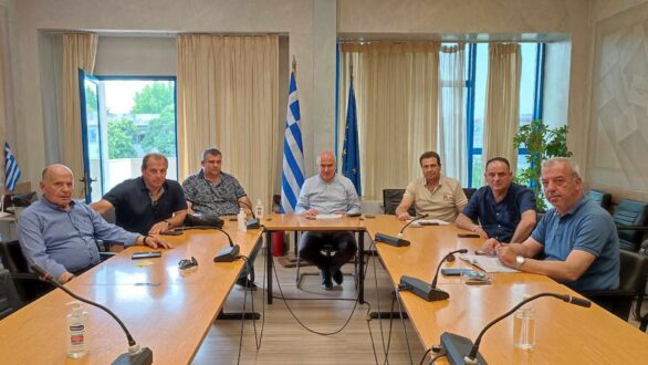 Συνάντηση προέδρων ΚΤΕΛ ΑΜΘ με τον Περιφερειάρχη για τις νέες υπεραστικές και αστικές γραμμές
