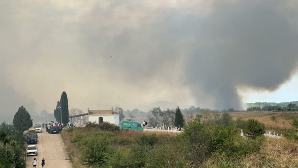 Πυρκαγιά στην Οινόη Ορεστιάδας – Εκκενώνονται σπίτια