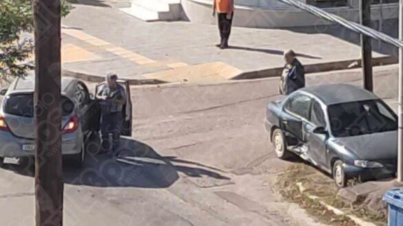 Eλαφρύ τροχαίο με σύγκρουση δύο ΙΧ στην Ορεστιάδα