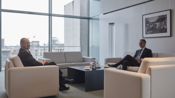 Μητσοτάκης – Σολτς: Στο προσκήνιο ο φράχτης στον Έβρο