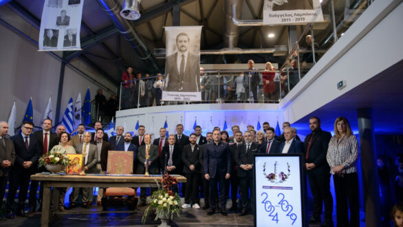 Φόρος τιμής στους προκατόχους του η ορκωμοσία του επανεκλεγέντος δημάρχου Αλεξανδρούπολης Γ. Ζαμπούκη