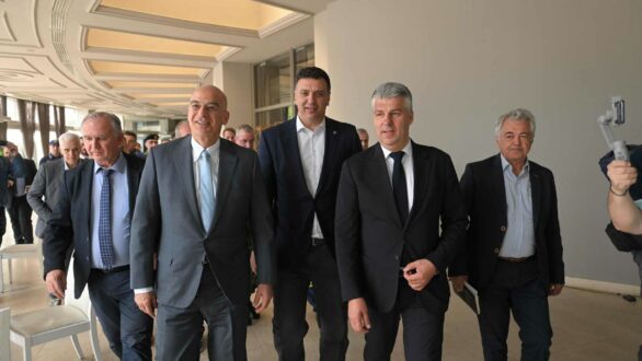 Κικίλιας και Δένδιας στην Αλεξανδρούπολη – Διυπουργική σύσκεψη ενόψει αντιπυρικής περιόδου