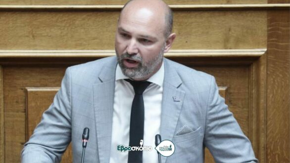 Πάρης Παπαδάκης: “Γελοιότητες τα μέτρα Μητσοτάκη”