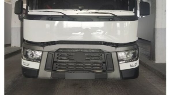 Κήποι: Σύλληψη διακινητή με 6 άτομα κρυμμένα σε φορτηγό