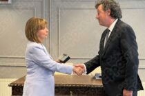 Ορεστιαδίτισσα από σήμερα η ΠτΔ Κατερίνα Σακελλαροπούλου – “Αποδέχομαι με συγκίνηση την τιμή”