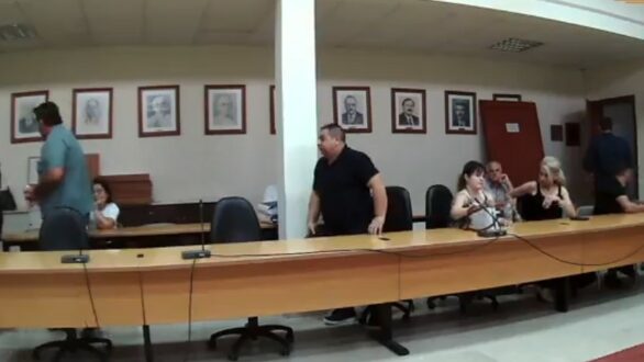 Διδυμότειχο: Επεισοδιακή συνεδρίαση λογοδοσίας με αποχώρηση σύσσωμης της αντιπολίτευσης