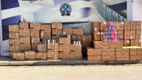 8.140 παράνομα ηλεκτρονικά τσιγάρα και εξαρτήματα κατασχέθηκαν στις Φέρες – Άνω των 300.000 ευρώ το παράνομο κέρδος