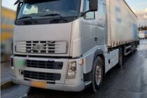 Κήποι: Διακινητής μετέφερε 10 άτομα με φορτηγό