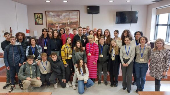 Μαθητές από Γαλλία, Τουρκία και Πορτογαλία επισκέφθηκαν το Δημαρχείο Αλεξανδρούπολης