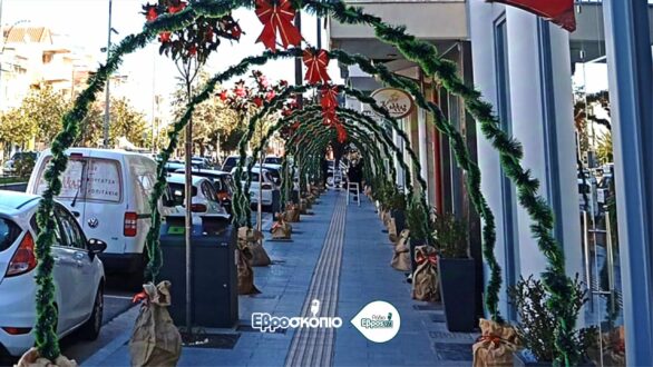 Θεματικοί, θεαματικοί οι στολισμοί στην αγορά της Ορεστιάδας με πρωτοβουλία των καταστηματαρχών