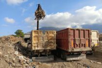 Απομάκρυνση απορριμμάτων από παράνομες εναποθέσεις στη Σαμοθράκη